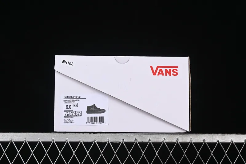 All categories Vans Vans series Vans Mid Vans China Vans Half Cab Pro 92 Vans official retro casual simple versatile skateboard shoes VN0A3QPH2YW